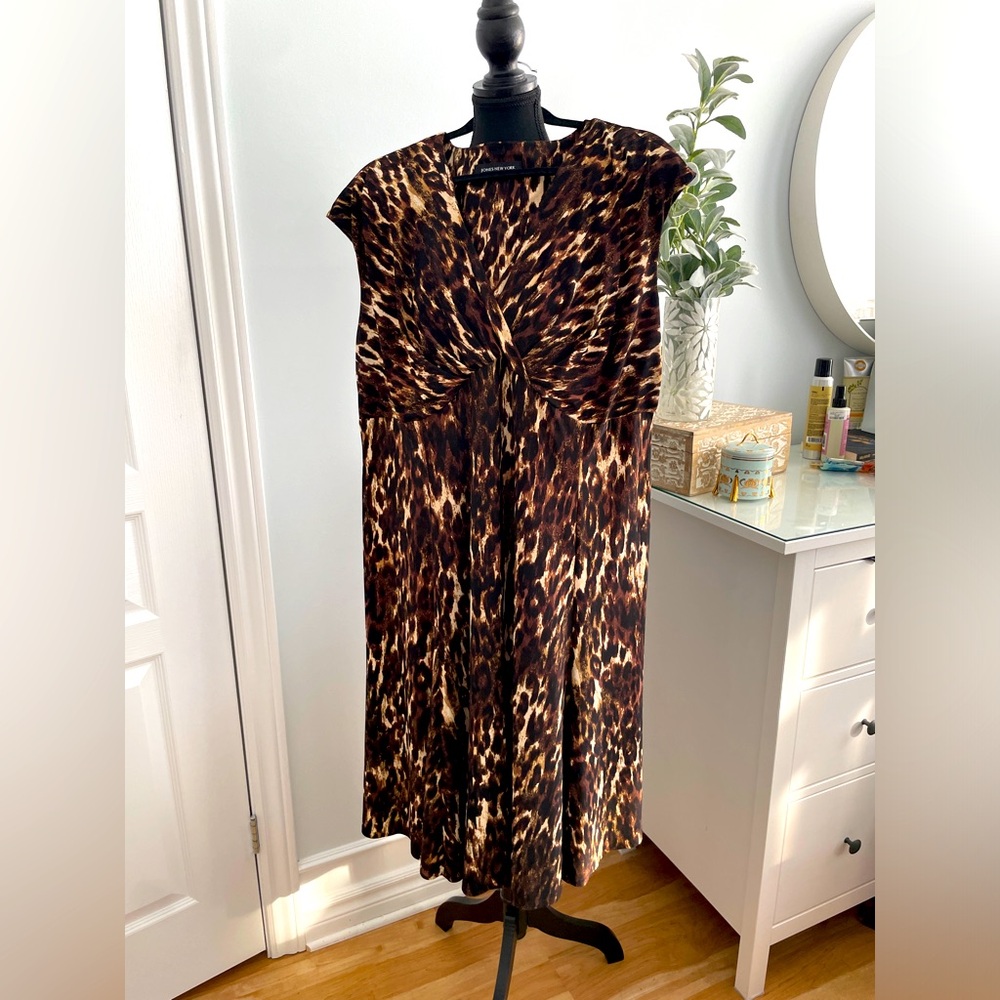 Jones New York Leopard Sleeveless Midi Dress